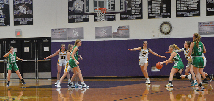 UV Holiday Tournament: Greene girls stay undefeated in close battle with Windsor